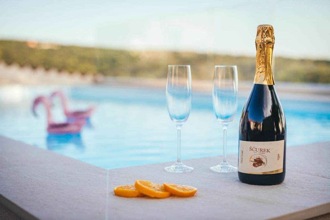 Roner Resort Plavje エクステリア 写真