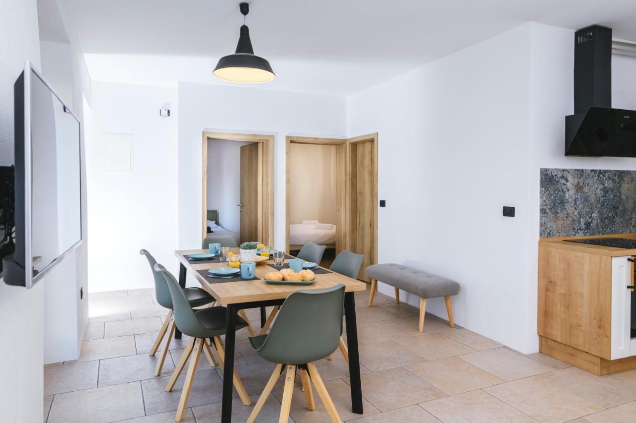 Roner Resort Plavje エクステリア 写真