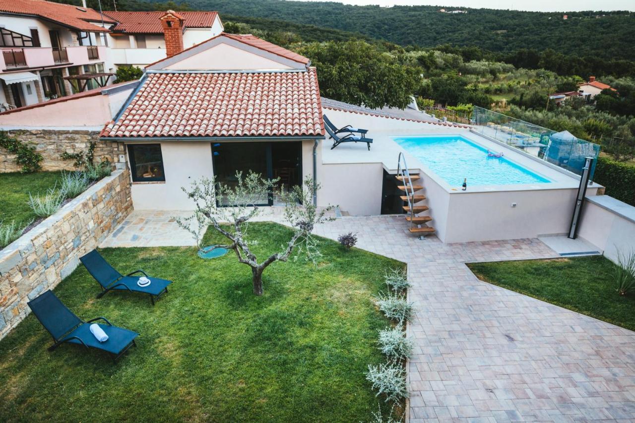 Roner Resort Plavje エクステリア 写真